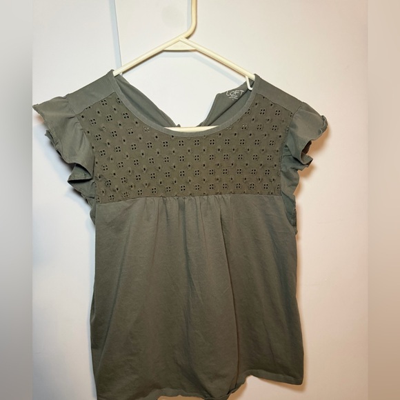Loft Short Sleeve 2 Top Bundle Size Large. Green Eyelet & Grey Floral Top - Picture 2 of 11